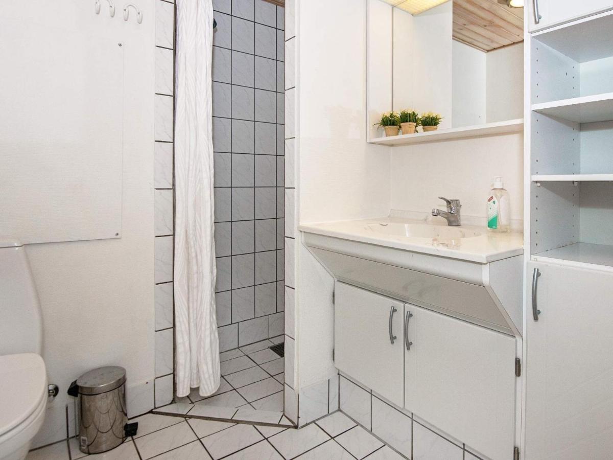4 Person Holiday Home In Fan Фанё Экстерьер фото